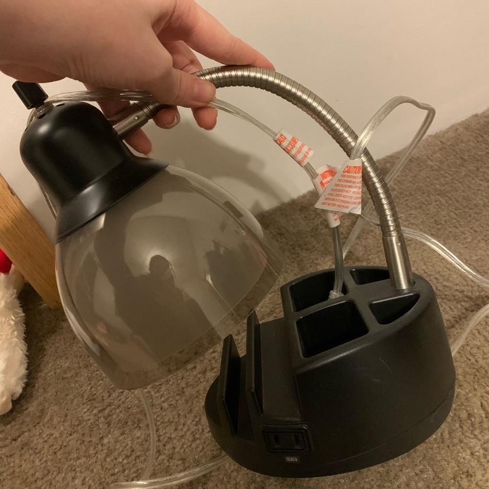 Desk lamp